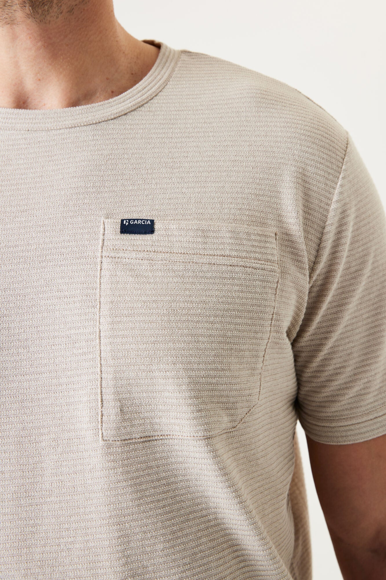 U41002 Textured Pocket Tee